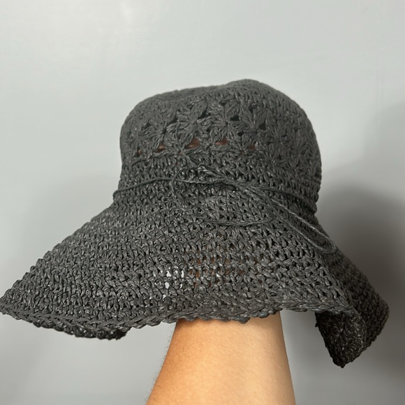 4.5 Inch Flat Brim Fancy Straw Hat - Black - Picture 5 of 9